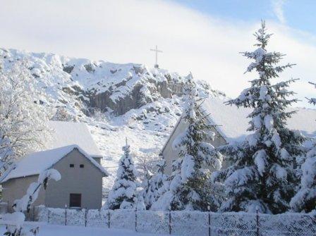 Kućica u snijegu