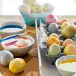 Barvanje velikonočnih jajc z naravnimi barvili