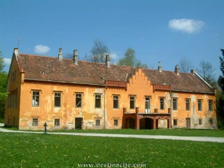 Novi dvori Jelačićevi