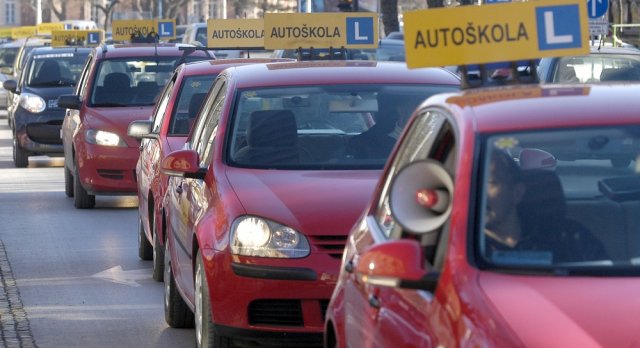 Humanitarna autoškola za sigurnost djece u prometu