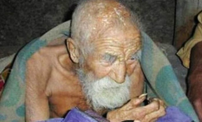 Njegov posljedni doktor umro je 1971.Muškarac iz Indije tvrdi da ima 179 godina !