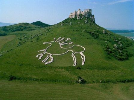 LAND ART, GEOGLIFI, LABIRINTI...