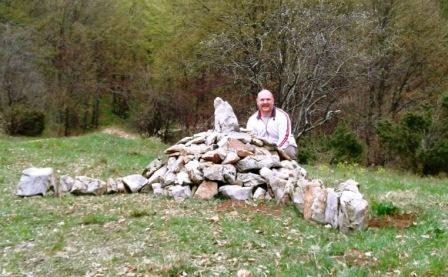 Izgradnja kamene gomile na “križanju kod ariša”