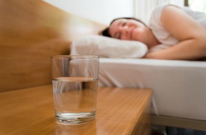Detektirajte negativne energije u domu uz pomoć čaše s vodom!