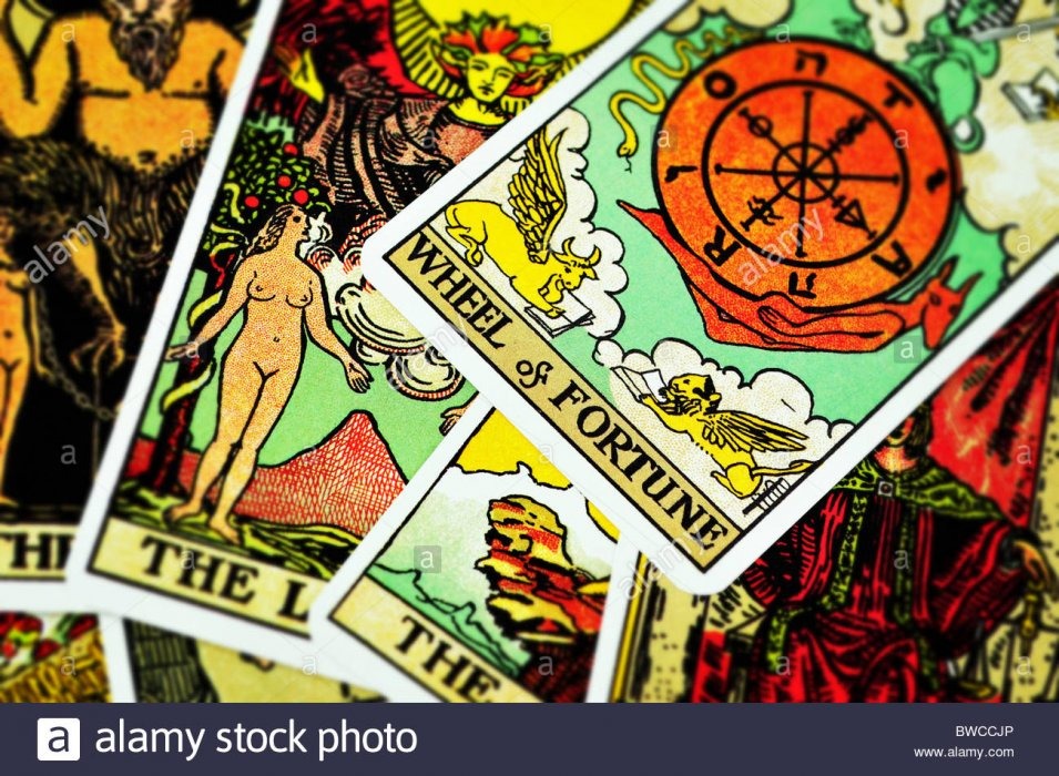 TAROT KARTE - Astro Horoskop