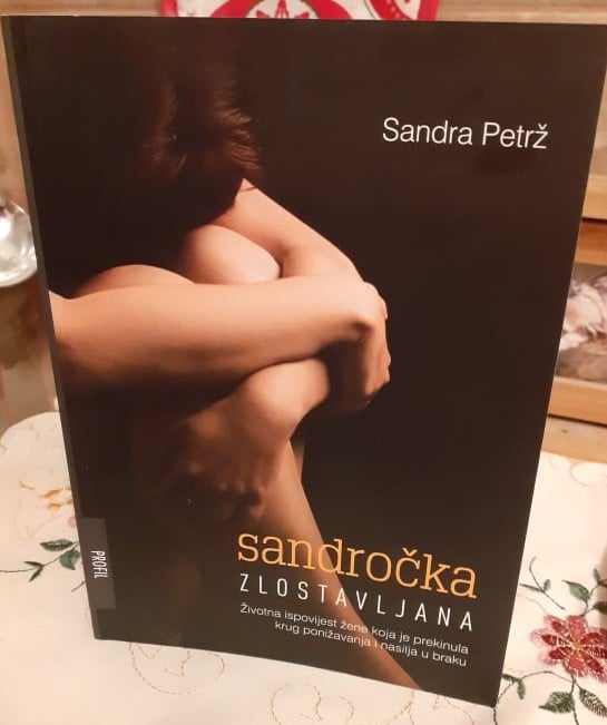 OSVRT NA PROČITANU AUTOBIOGRAFIJU ,,SANDROČKA ZLOSTAVLJANA