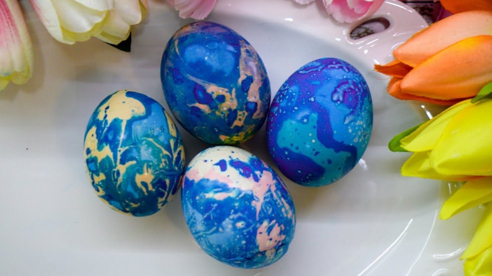 Ofarbajte jaja bez hemije na originalan način - sasvim prirodno/ Farbanje uskršnjih jaja