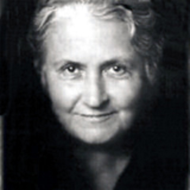 MARIA MONTESSORI