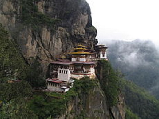 20.priča -  i najviši hram izgleda tako sitno u podnožju Himalaja