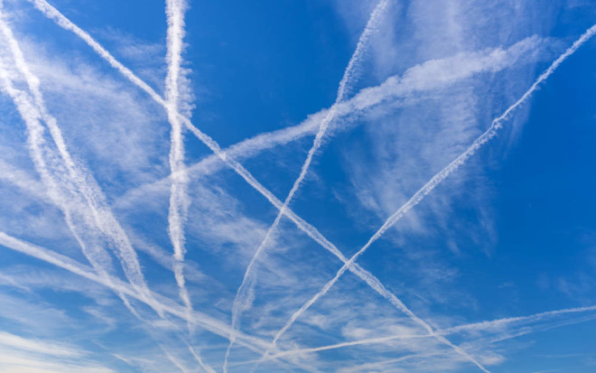 Chemtrails – tko šara po nebu?