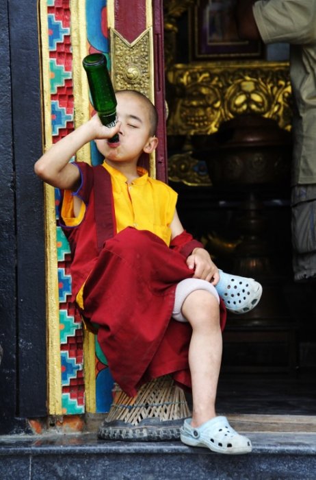 TKO ME ZNA, ZNA, TKO NE ZNA, opet dva...