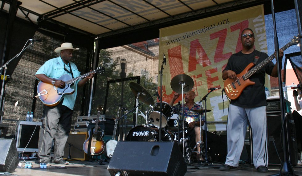My Head's in Mississipy/Jesus just left Chicago/Give it Up/ ZZ Top - Bluzz