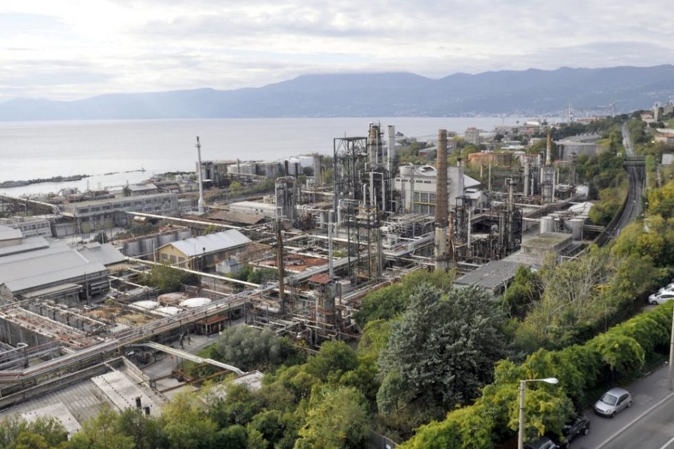 ZBOGOM NAJDRAŽA RAFINERIJO