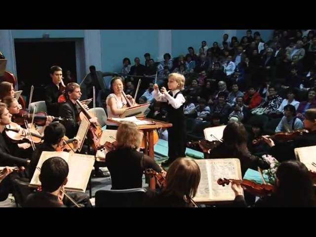  INCREDIBLE ORCHESTRA DIRECTOR